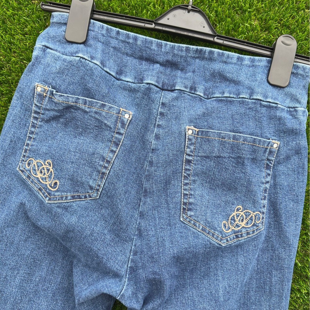 Euro Classic Rhinestone‎ Studded Ankle Hem Stretch Pull On Jeans Pants Size 12